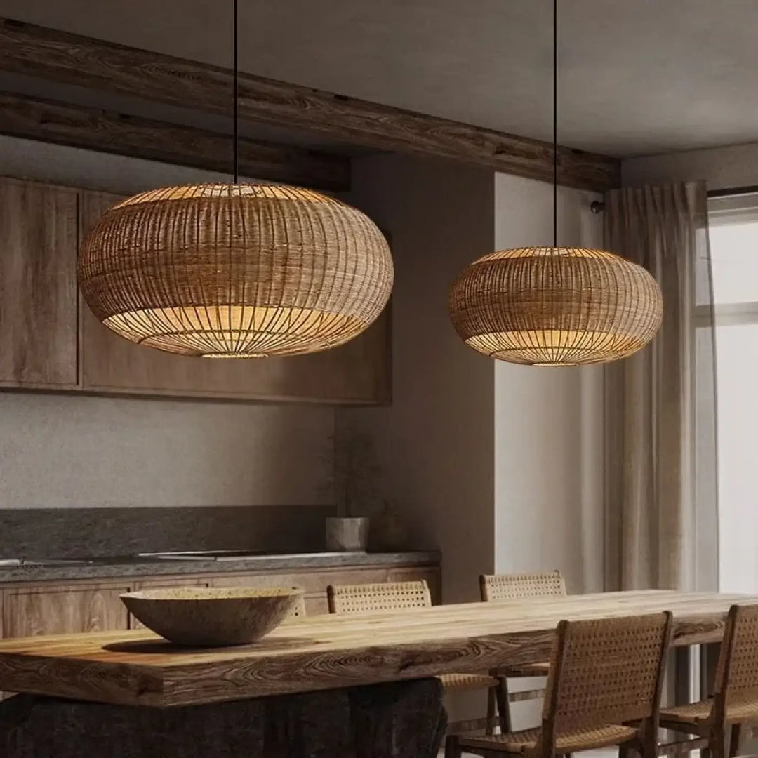 Lustre cocon en rotin tressé main — Suspension vintage halo miel
