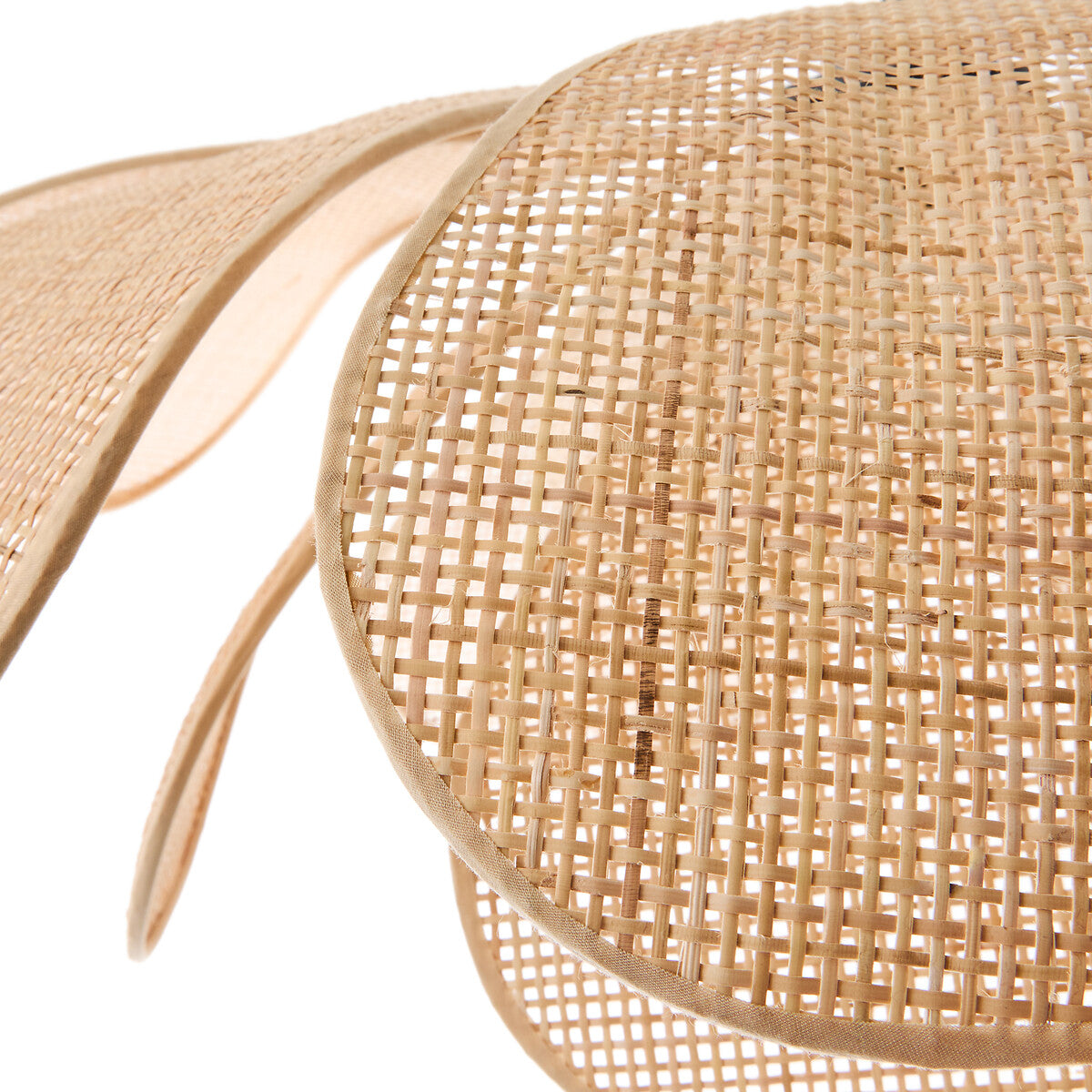 Lustre en rotin tressé pétales — Suspension florale lumière tamisée